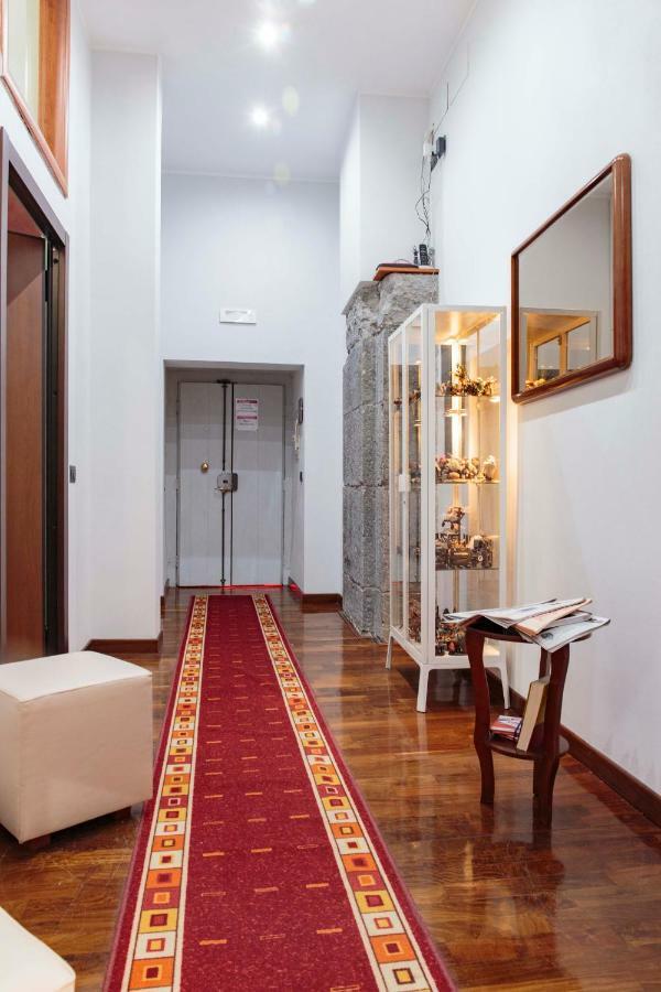 Palazzo Carafa Della Spina Room And Apartment Neapol Exteriér fotografie
